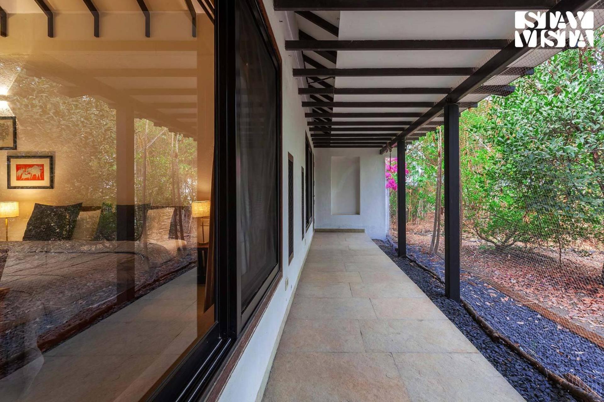 Wander Beyond By Stayvista - Featuring A Bali-Themed Abode And A Refreshing Swimming Pool Alibag Luaran gambar
