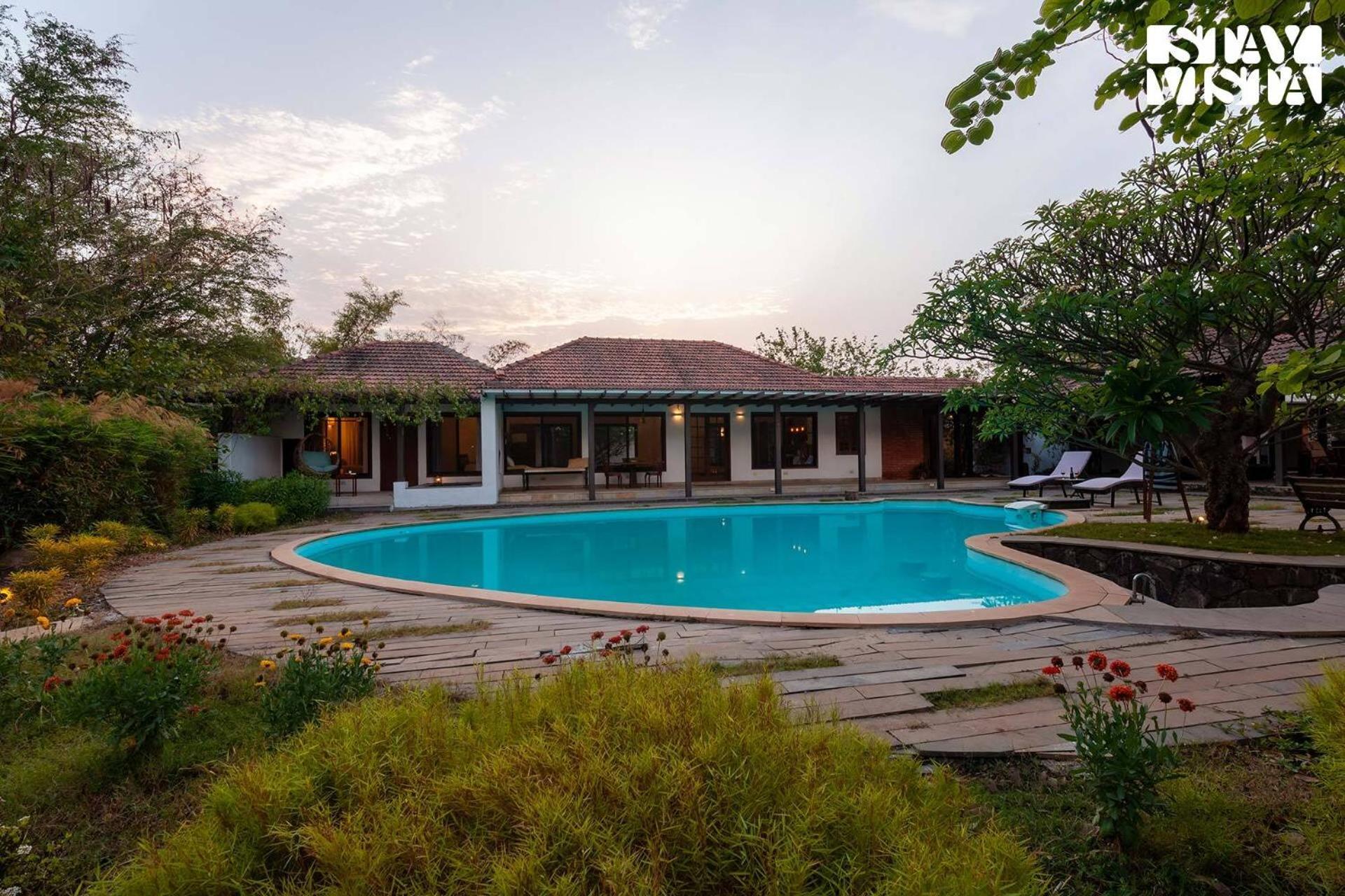 Wander Beyond By Stayvista - Featuring A Bali-Themed Abode And A Refreshing Swimming Pool Alibag Luaran gambar